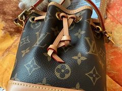 -小飞侠奢侈品回收 寄卖 养护(宝山宝龙广场店)