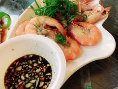 -覃记海鲜美食餐厅