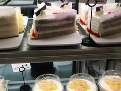 -焙丽拾光(麦凯乐直营店)
