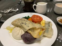 -上海滴水湖皇冠假日酒店