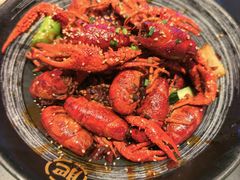 -肥肥虾庄·金牌油焖大虾(杨园滨江时代walk店)
