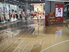 -王府井百货熙地港店