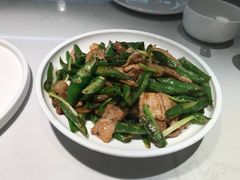 杭椒小炒肉-芳满庭粤菜餐厅(丹阳吾悦店)
