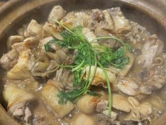 -齐齐衮·廟街生蚝雞煲(荔湾地铁站店)