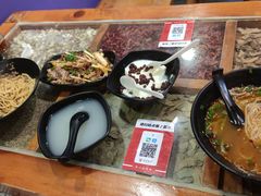 -宽窄巷子成都小吃(建文店)