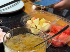 鲜炖银耳汤-小饕荟雅安贡椒鱼鲜馆(广福桥店)