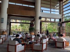 -亚龙湾喜来登·美景台大堂吧