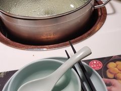 -洪氏嗨捞·猪肚鸡火锅(阳光天地店)