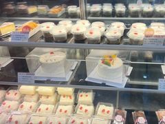 -红宝石·鲜奶小方·海派西点房(丰庄店)