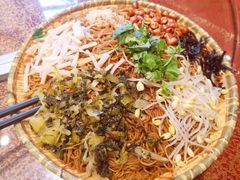 海南粉-琼菜坊·无鸡不成宴·海南菜老爸茶糟粕醋(海口骑楼老街店)