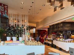 -松咖啡自助餐厅·松北香格里拉