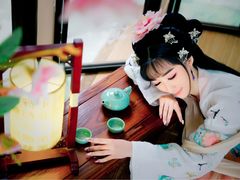 -九月鹰飞汉服摄影工作室