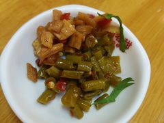 -呷佬·长沙手工米粉(金沙江路店)