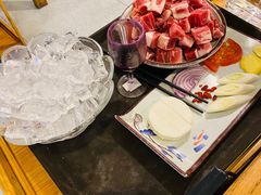 -毛辣果·贵州红酸汤牛肉火锅(西单店)