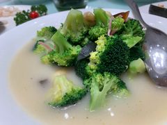 上汤西兰花-新吉士·上海菜(浦东LCM置汇旭辉店)