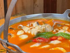 -老滇山寨•云南特色菜•地方菜•民族风情歌舞表演(金碧店)