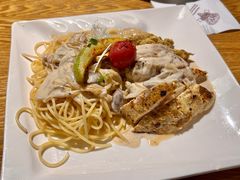 煎鸡胸奶油蘑菇意面-吉姆丽德乡村西餐厅(闵行交大店)