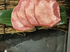 厚切牛舌-黑牛黑猪烤肉专门店(万象城店)