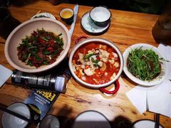 -老滇山寨•云南特色菜•地方菜•民族风情歌舞表演(金碧店)