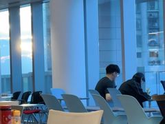 -香港大学