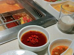 -海底捞火锅鲜切牛肉主题店(长寿路店)