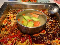 -二荆条·蜀鲜汇城市森林火锅