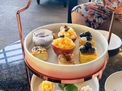 -亚龙湾喜来登·美景台大堂吧