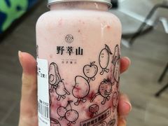 草莓蓝莓加卡仕-野萃山·潮汕厚果汁(十亩地店)