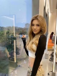-AYO SALON