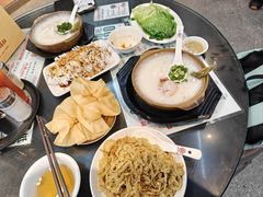 -禄粥·广府味·煲仔粥·宵夜·明档现做(江南西店)
