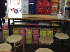 大堂-峰味香.酱香米线.黄焖鸡(定西路店)