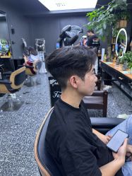 -藤野造型专业烫染接发