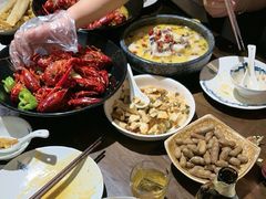 -聚汇三少·龙虾·中餐厅(莫邪路新天地店)