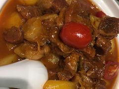 番茄炖牛腩-尚一汤 广东炖汤(金桥国际店)