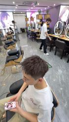 -藤野造型烫染·漂发