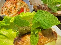 -大头虾越式风味餐厅(光明广场店)