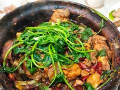 -渝君重庆火锅(嘉宾路店)