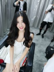 -十六番发型师事务所