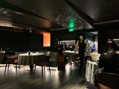 -左庭右院鲜牛肉火锅黑金店(陆家嘴中心店)