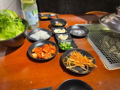 -肉甲韩国木炭烤肉(新壹街1店)