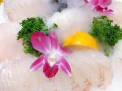 -青瓦餐厅·生鱼片·韩园烤肉(西塔店)