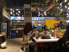 大堂-钢管厂五区小郡肝串串香(蜀都万达店)