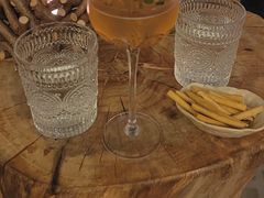 -Shift cocktail bar鸡尾酒吧