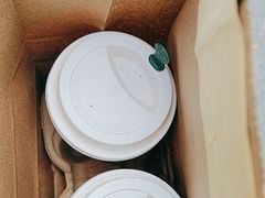 -星巴克(上海虹桥南丰城办公楼店)