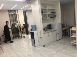-朗峰专业美发沙龙