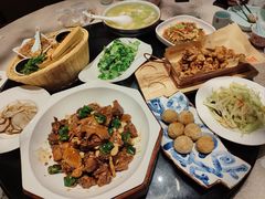 -鲁菜根·泰山菜(泰山店)