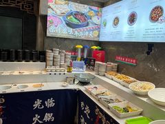 -沸炉重庆老火锅(军事博物馆店)