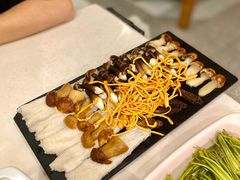 野生菌拼盘-小街猪手(团结湖店)