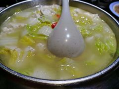 -东口码头·烧鸽子·鱼头泡饼·地方菜(金鹰悦城店)