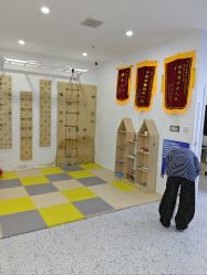 -熊小米专业儿童游泳馆